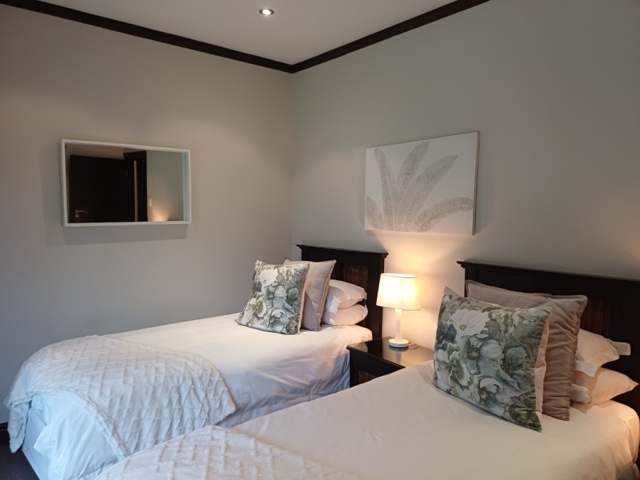 4 Bedroom Property for Sale in Hoekwil Western Cape